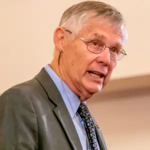 Rev. Larry Davies, headshot