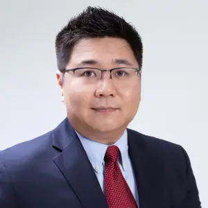 Headshot: Rev. Keon Huh